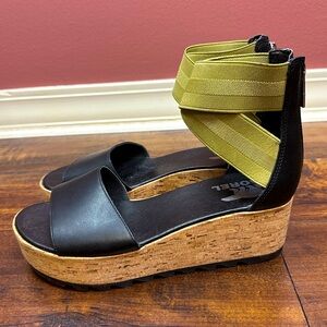 Sorel Cameron Flatform Ankle Strap Wedge Sandals Leather Black Olive Size 8